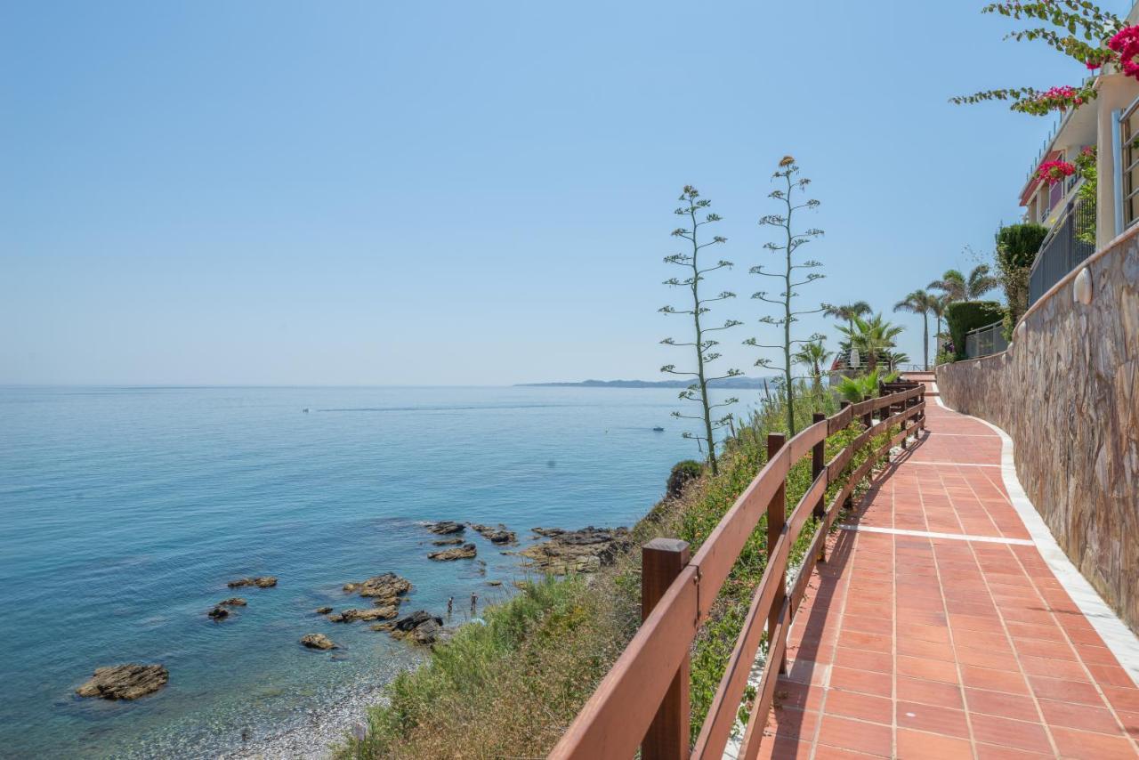 Sea Blue Apartment - Frente Al Mar เบนัลมาเดนา ภายนอก รูปภาพ