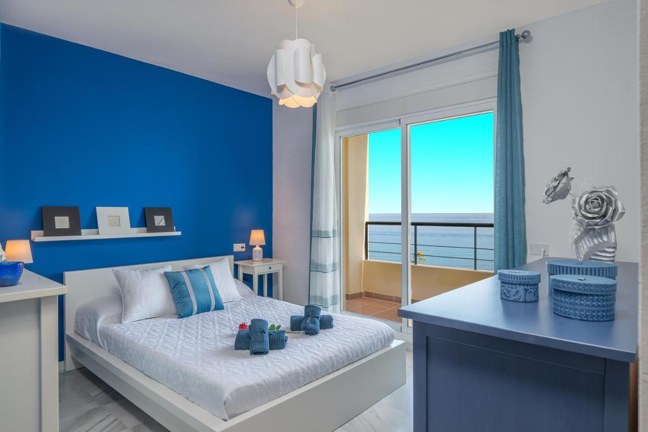 Sea Blue Apartment - Frente Al Mar เบนัลมาเดนา ภายนอก รูปภาพ