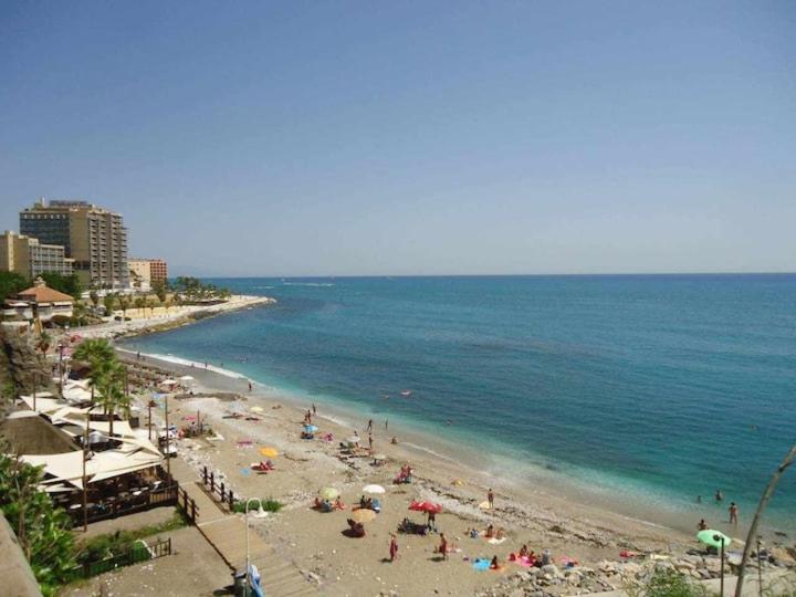 Sea Blue Apartment - Frente Al Mar เบนัลมาเดนา ภายนอก รูปภาพ